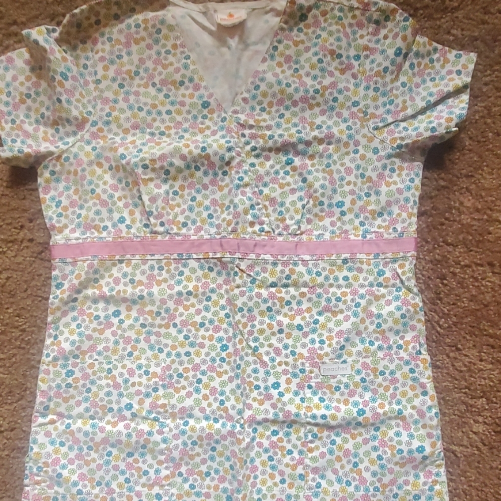 Peaches scrub top
